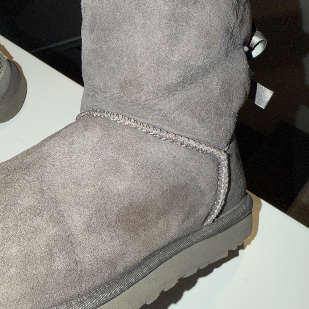 UGG Bailey Bow II Boots - Picture 12 of 12